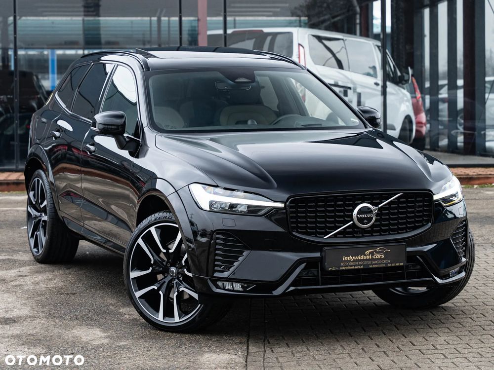Volvo XC 60 B4 D AWD Plus Dark - 3