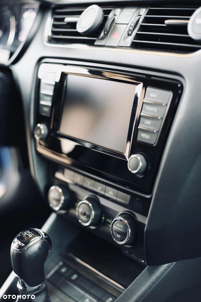 Skoda Octavia Scout 2.0 TDI 4x4 DSG - 16