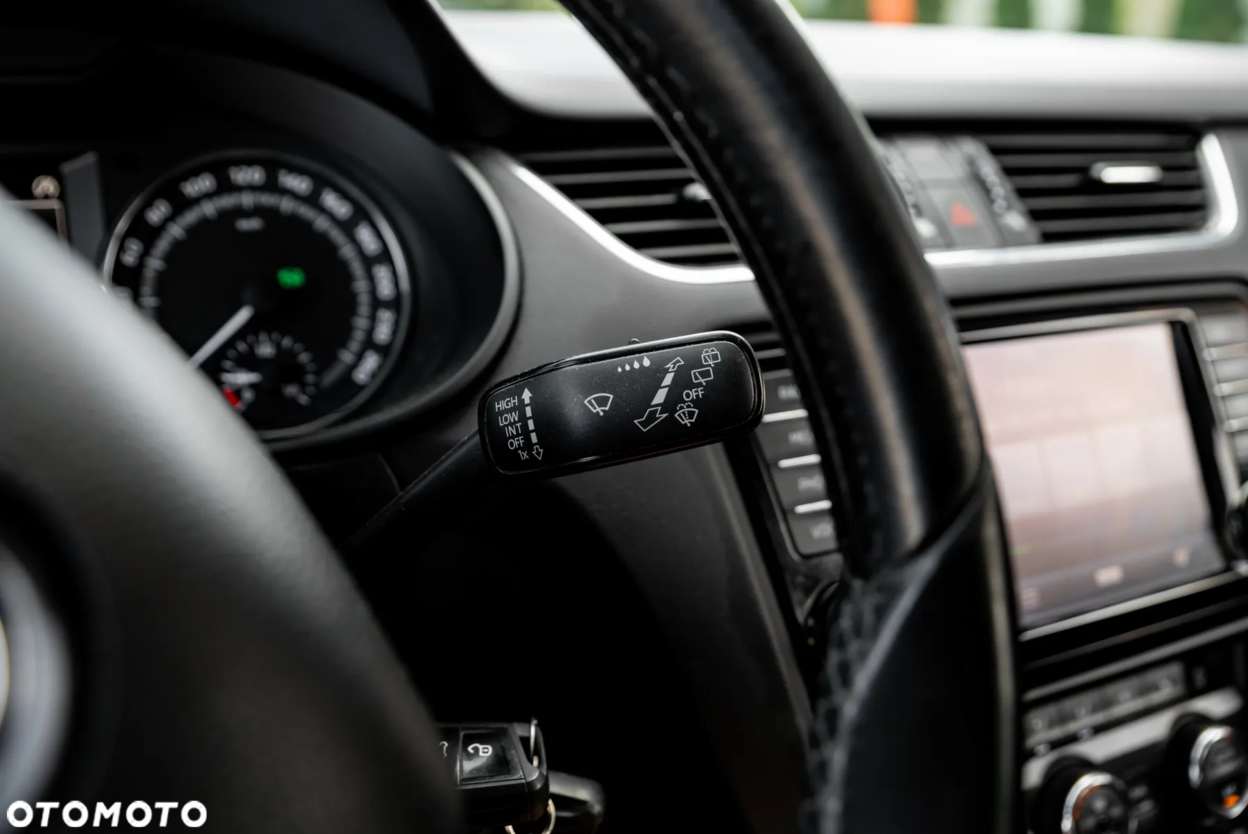 Skoda Octavia Combi 2.0 TDI 4x4 DSG Scout - 31
