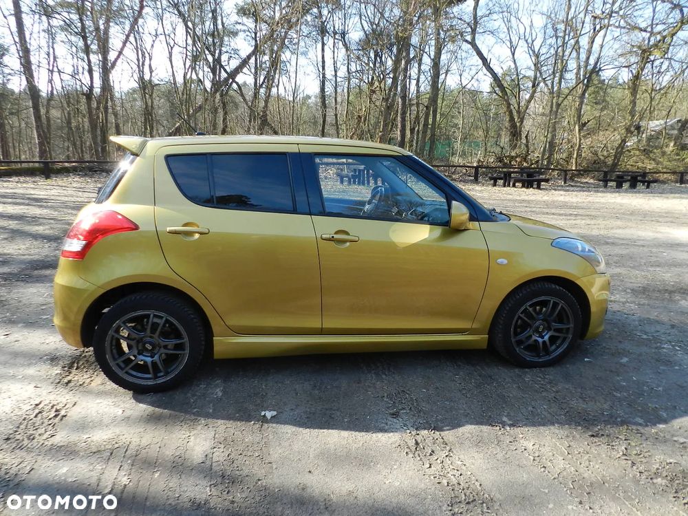 Suzuki Swift - 12