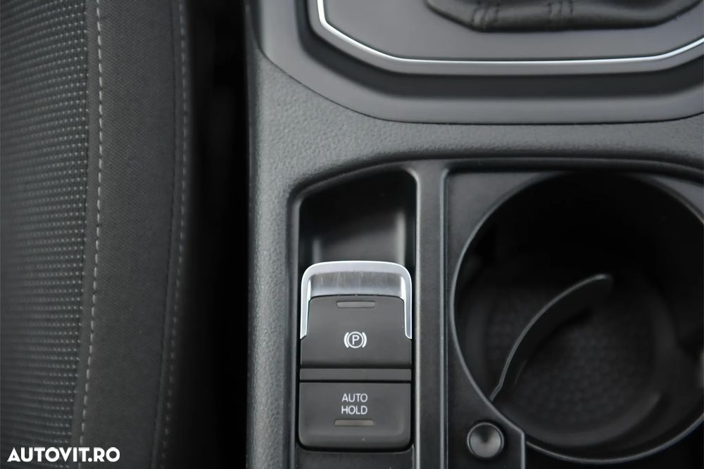 Volkswagen Touran - 37