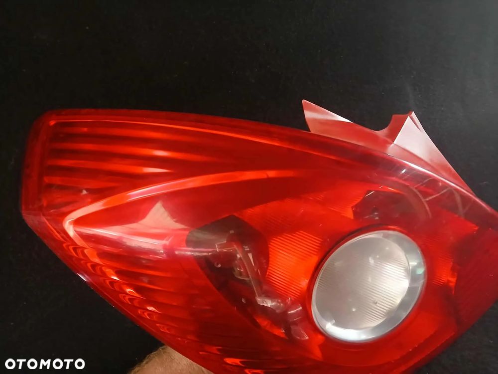 Opel Corsa D Lampa tylna lewa - 2