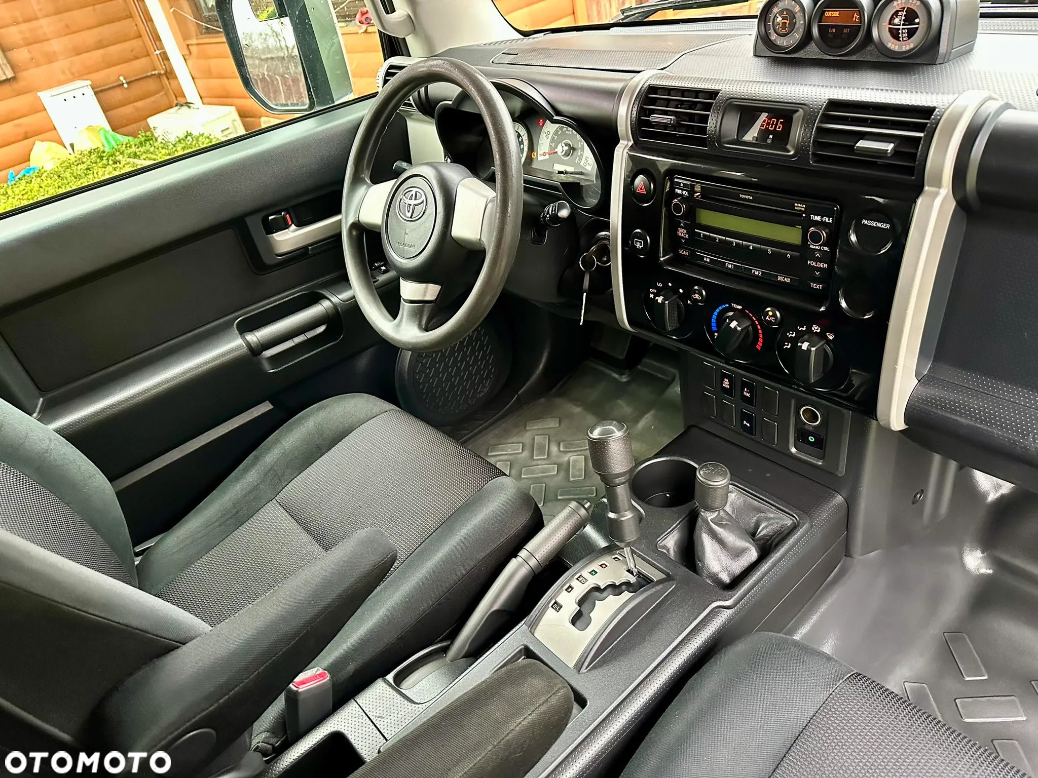 Toyota FJ Cruiser 4.0 4x4 - 27