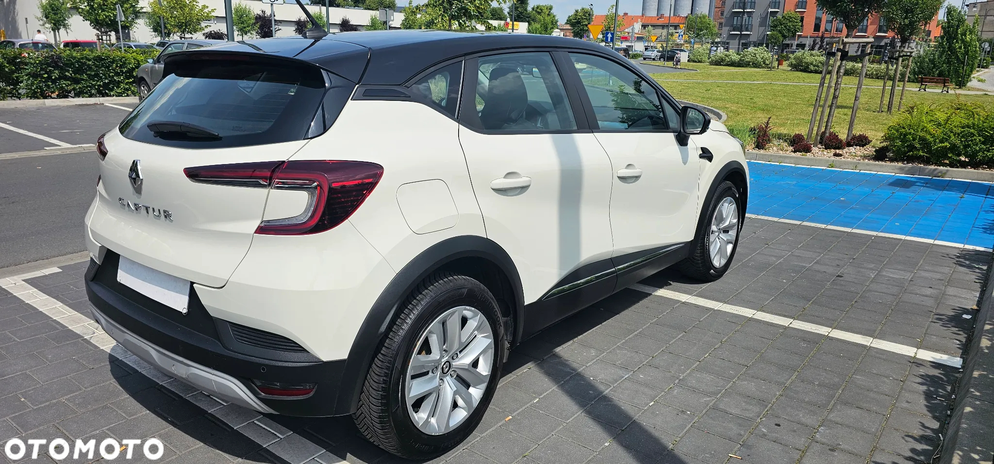 Renault Captur 1.5 Blue dCi Intens EDC - 10