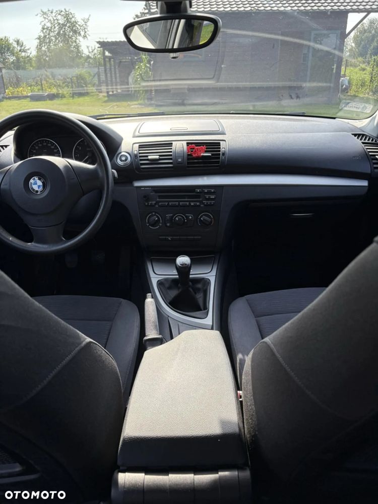 BMW Seria 1 116i - 10