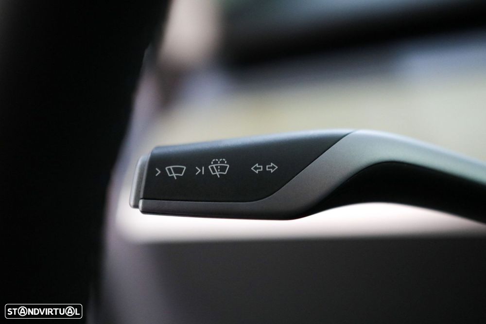 Tesla Model Y Tração Traseira - 18