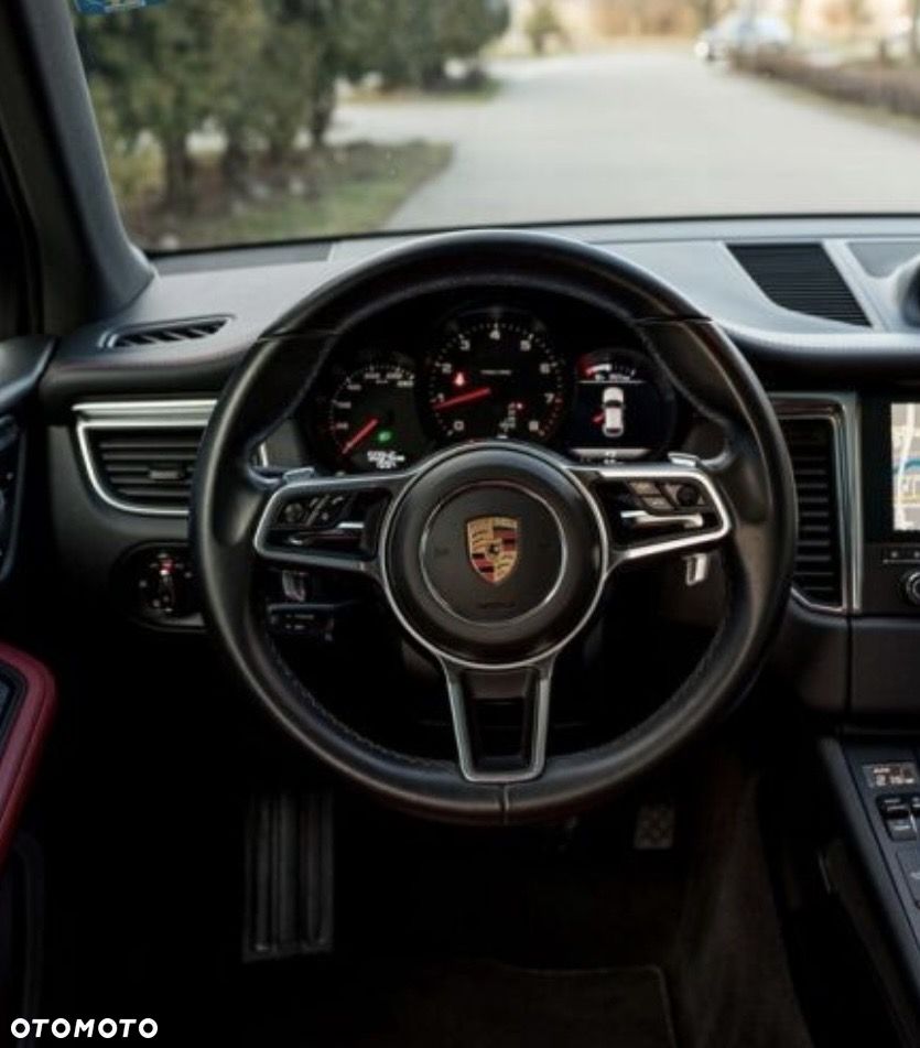 Porsche Macan - 13