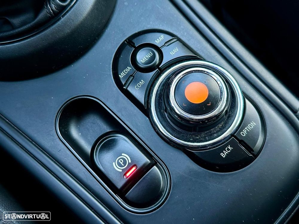 MINI Countryman Cooper SE ALL4 Auto - 14