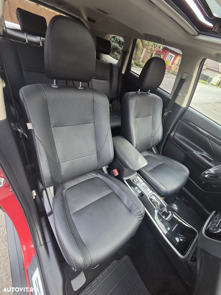 Mitsubishi Outlander 2.2 DI-D 4WD Automatik Top - 35
