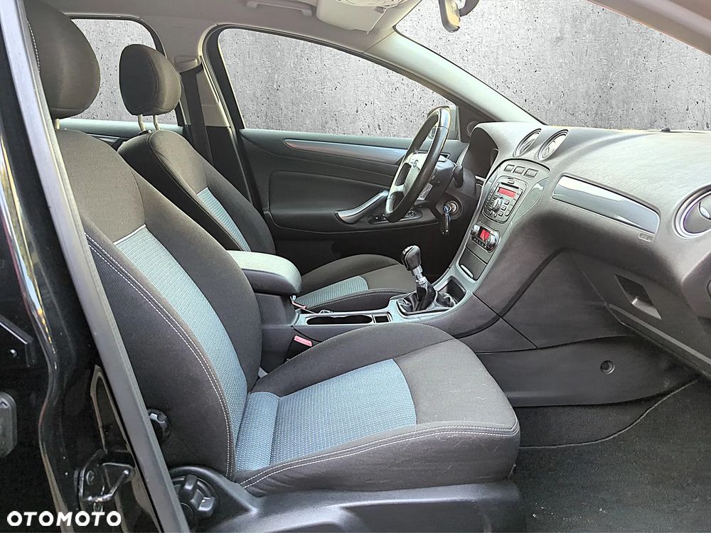 Ford Mondeo 2.0 TDCi Gold X Plus - 16