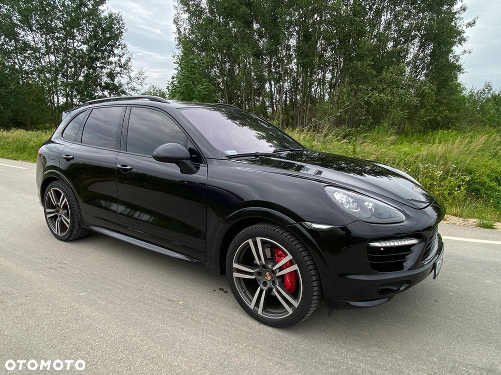 Porsche Cayenne GTS - 8