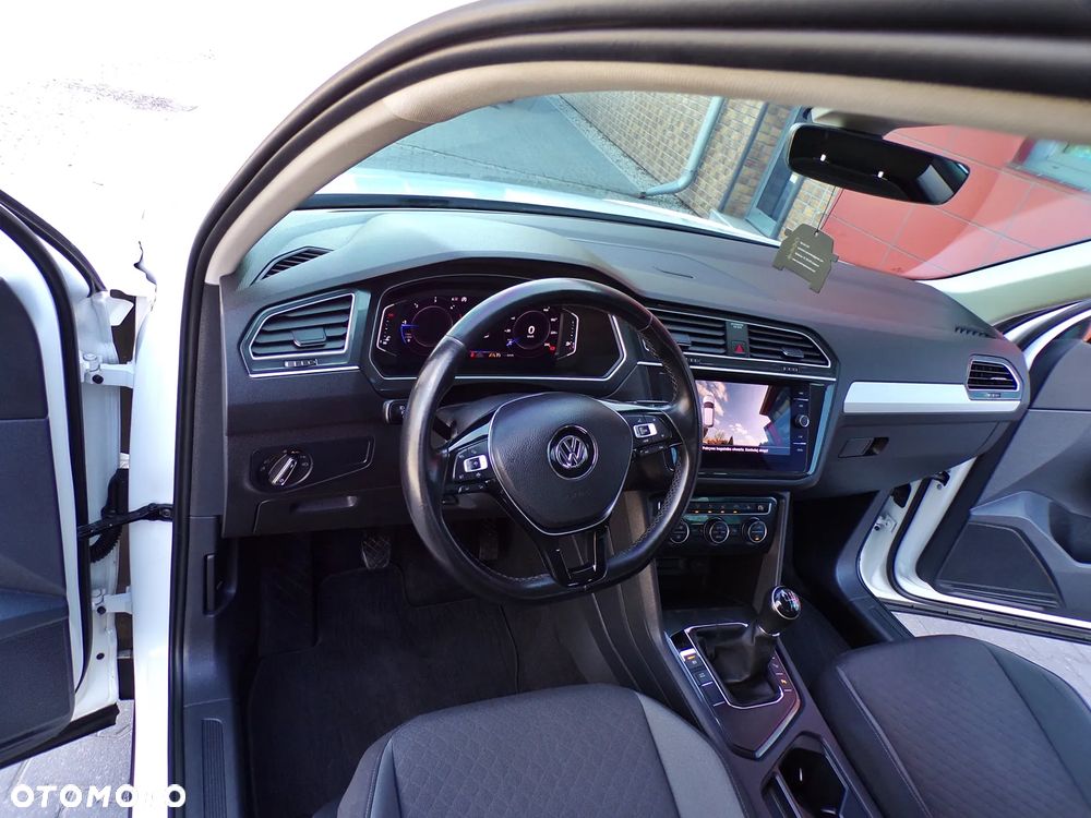 Volkswagen Tiguan 2.0 TDI SCR (BlueMotion Technology) Comfortline - 15