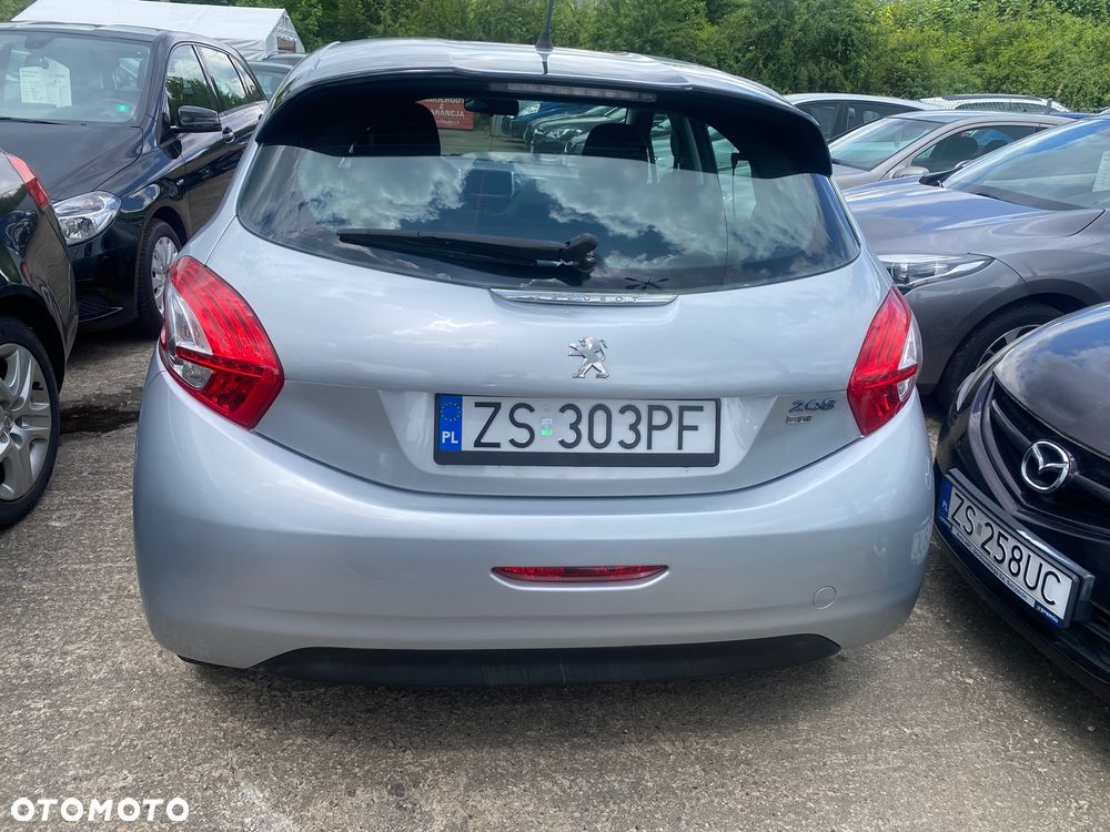 Peugeot 208 1.2 PureTech Active ETG5 - 5
