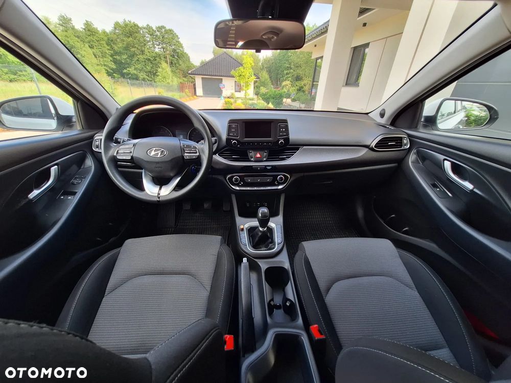 Hyundai i30 1.4 Select - 21