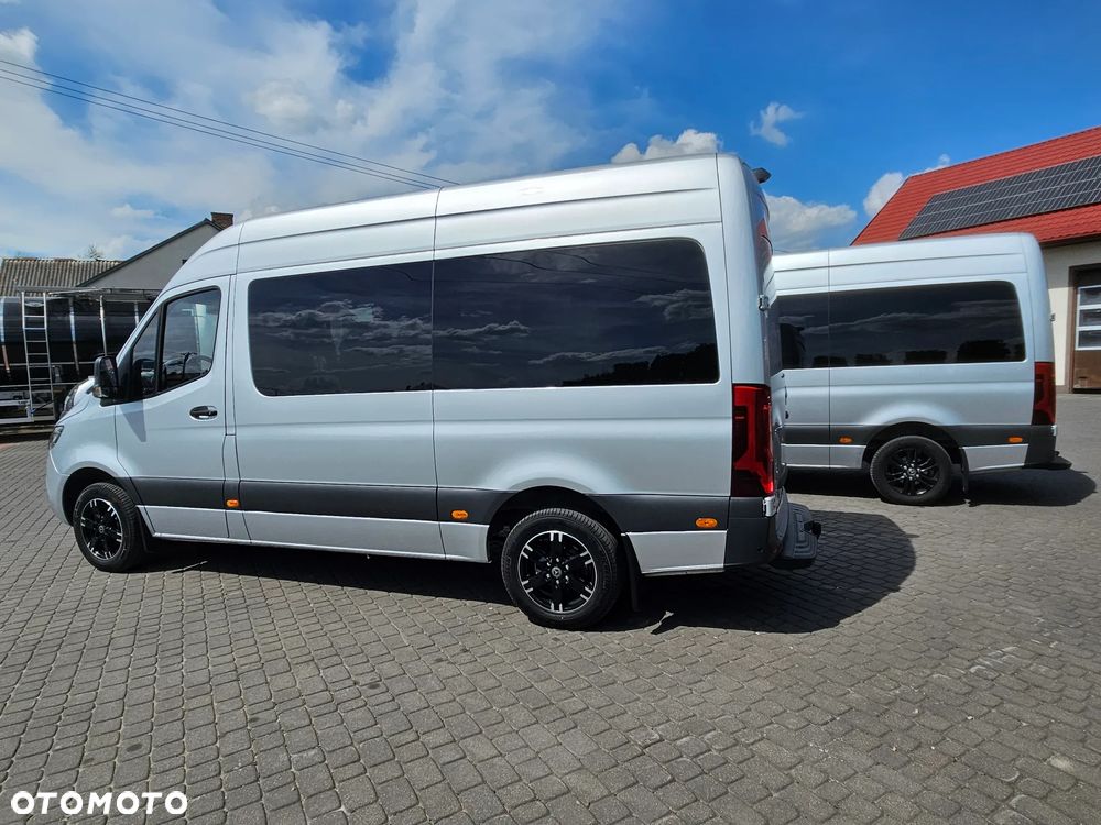 Mercedes-Benz Sprinter - 14