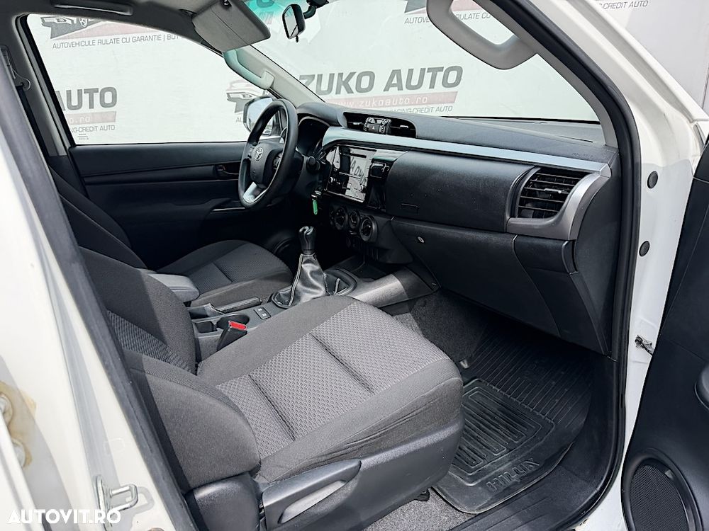 Toyota Hilux - 8