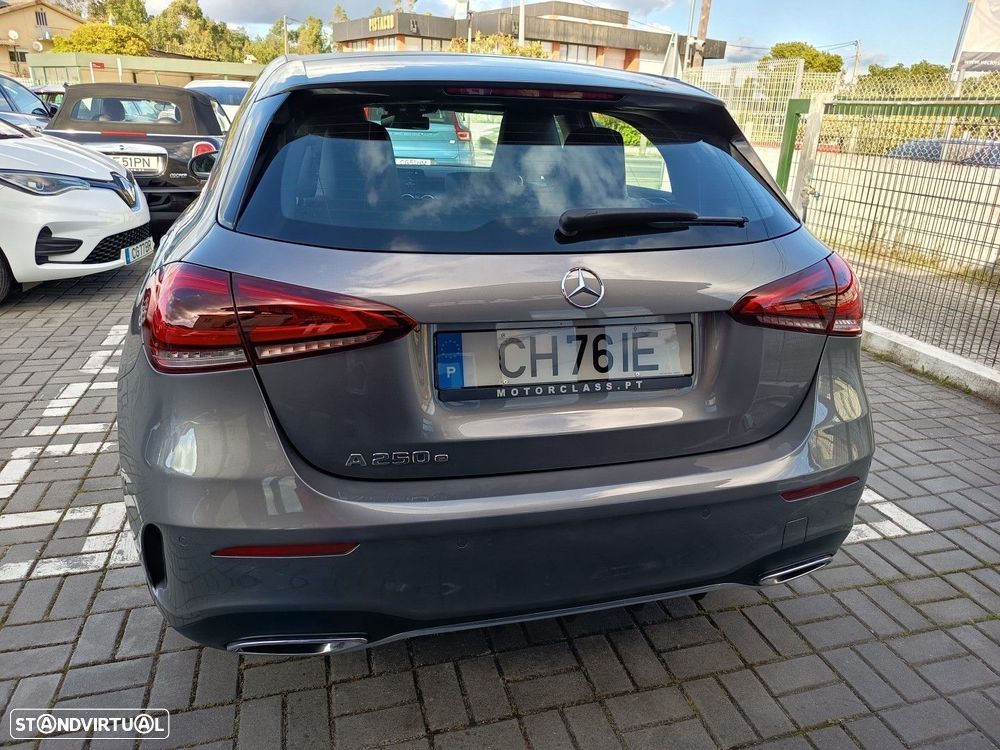 Mercedes-Benz A 250 e AMG Line - 8