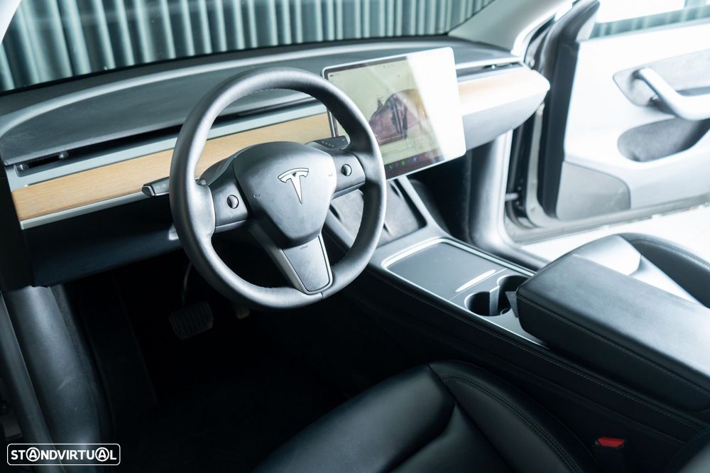 Tesla Model Y Long Range Tração Integral - 12