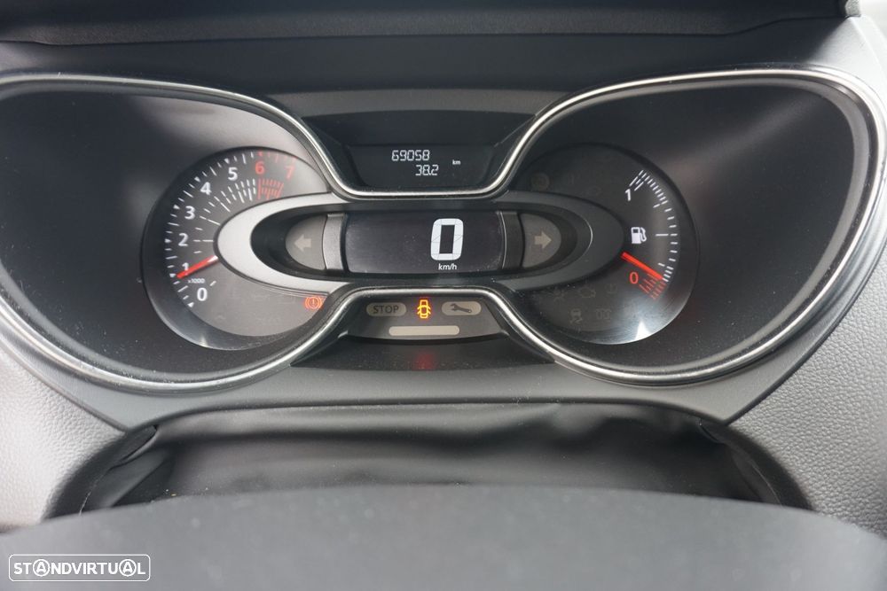 Renault Captur 1.2 TCe Exclusive - 15