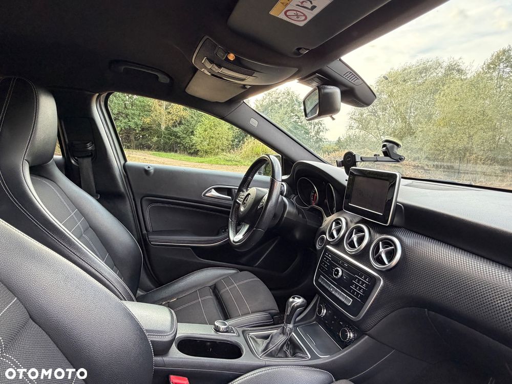 Mercedes-Benz Klasa A 180 d BlueEff Edition - 10
