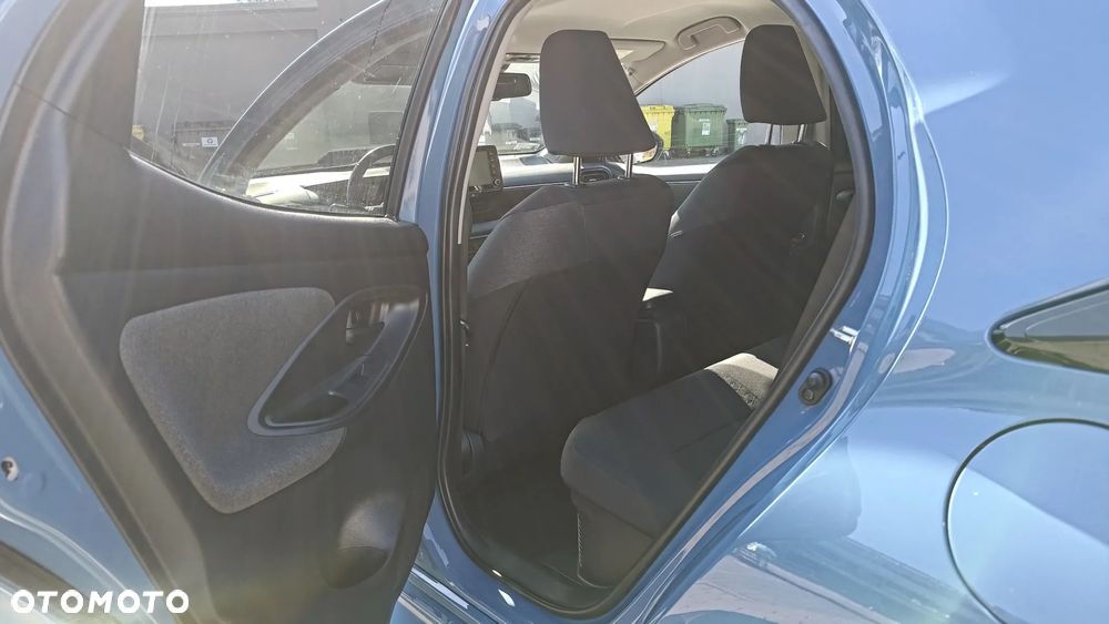 Toyota Yaris - 24