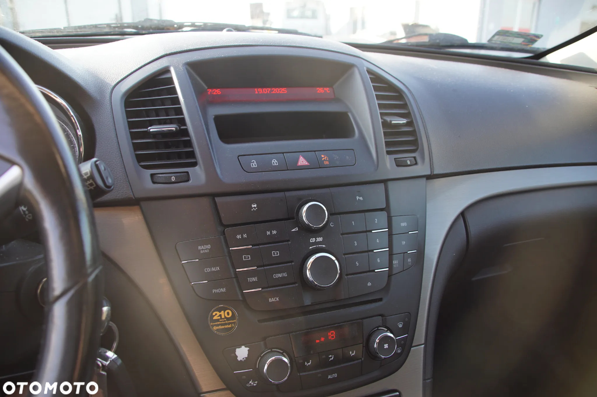 Auto na części - Opel Insignia A Kombi 2.0 CDTI A20DTJ 130 KM M32 GEK 2009R Silnik Skrzynia Drzwi Lusterko Szyba Lampa Zderzak Maska Błotnik Klapa Deska Kokpit Sterownik Moduł Licznik - 12