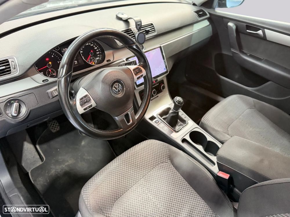VW Passat Variant 1.6 TDI Confortline - 17