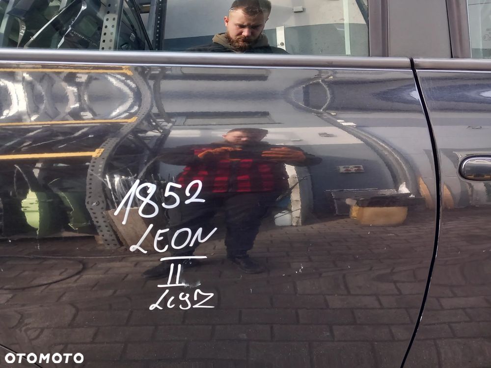 SEAT LEON II DRZWI PRAWE TYLNE PRAWY TYŁ KOLOR: LC9Z - 3
