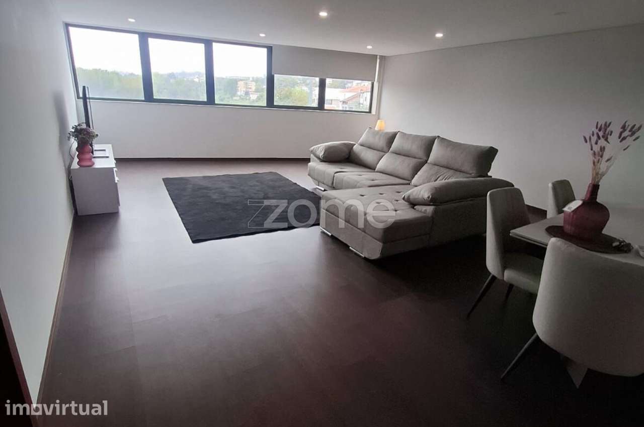 Apartamento T3 a escassos minutos do centro de Fafe - Grande imagem: 2/24