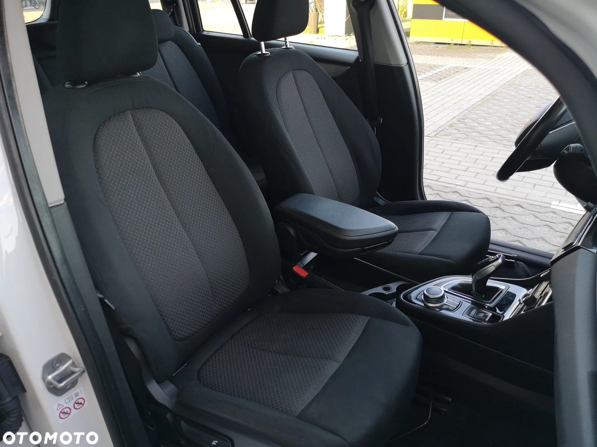 BMW Seria 2 218d xDrive Sport Line sport - 10