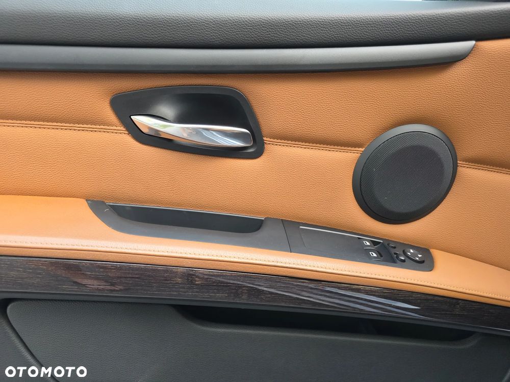 BMW Seria 3 335i Coupe Edition Exclusive - 19