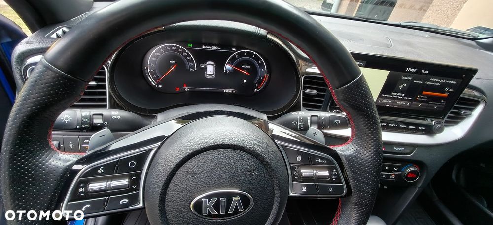 Kia Ceed - 9