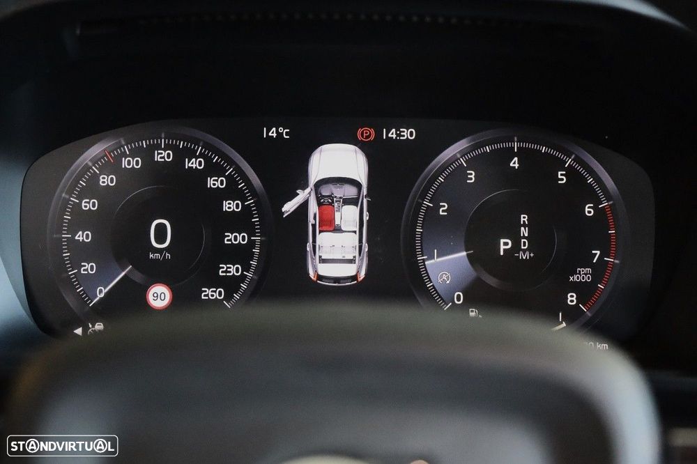 Volvo XC 40 1.5 T2 Plus Dark Auto - 29