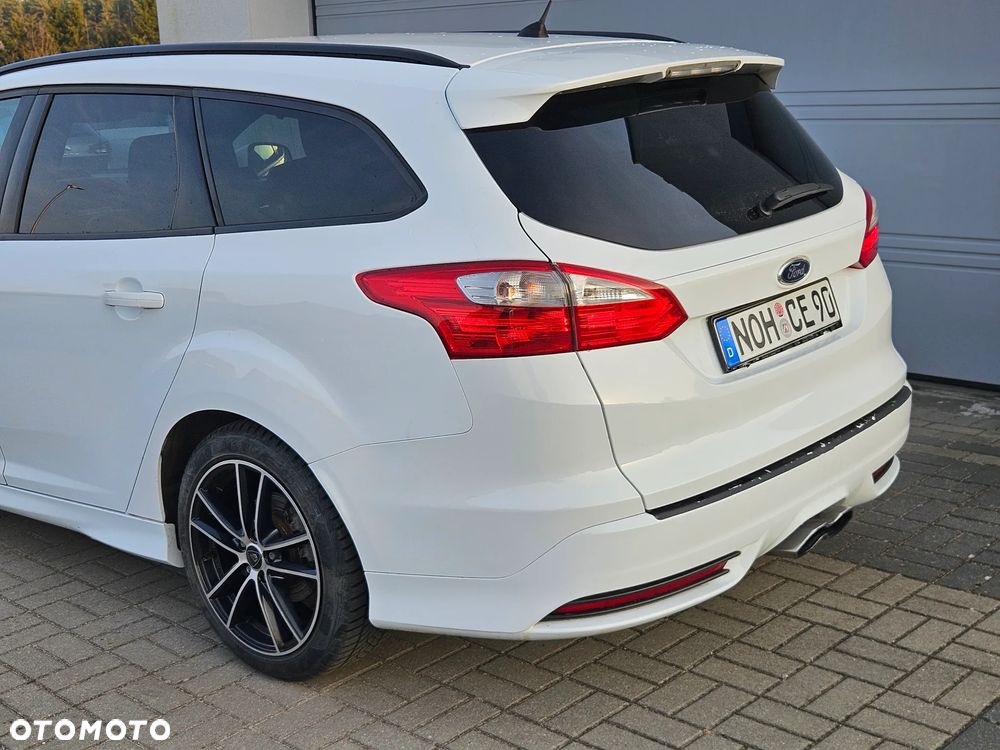 Ford Focus 2.0 EcoBoost ST mit Leder-Sport-Paket - 20