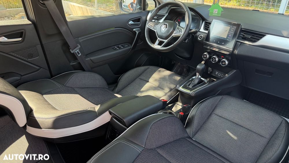Renault Captur 140 EDC MHEV Techno - 8