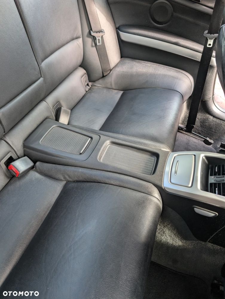 BMW Seria 3 320i Coupe - 12