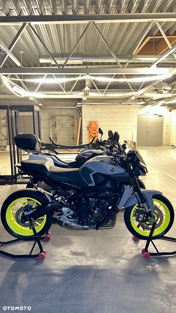 Yamaha MT - 7