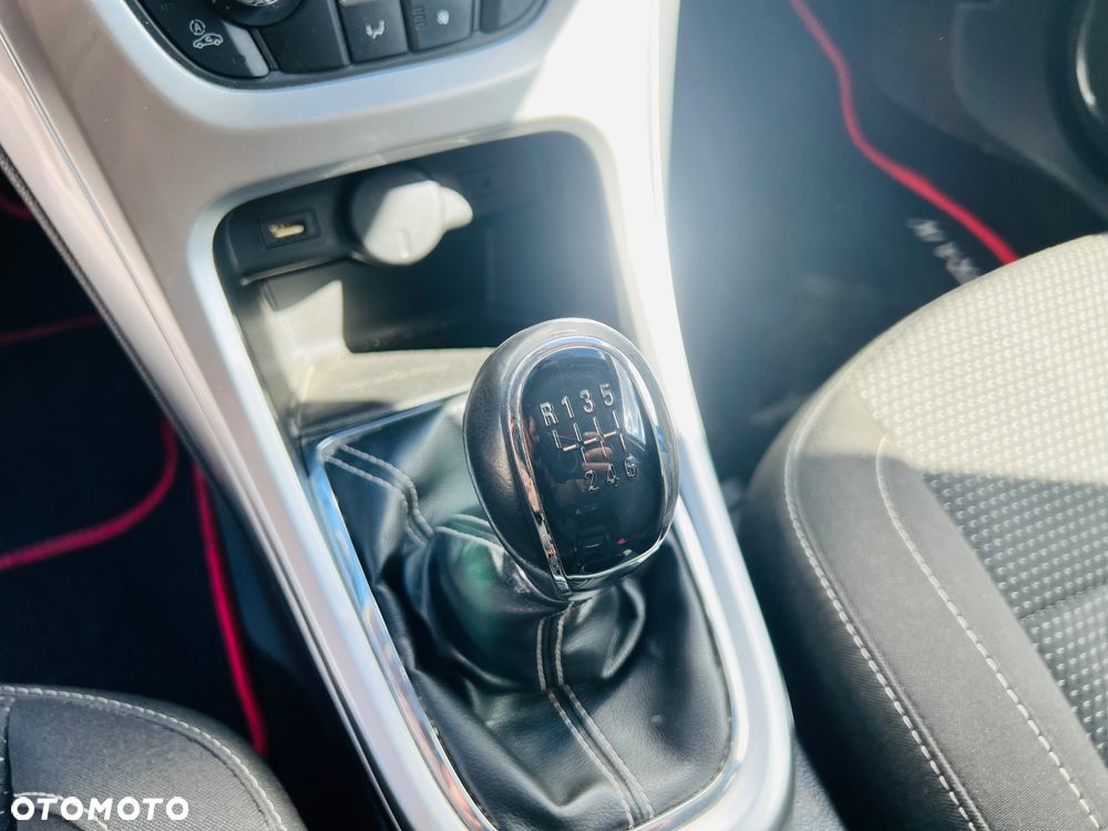 Opel Astra 1.6 Turbo Innovation - 8