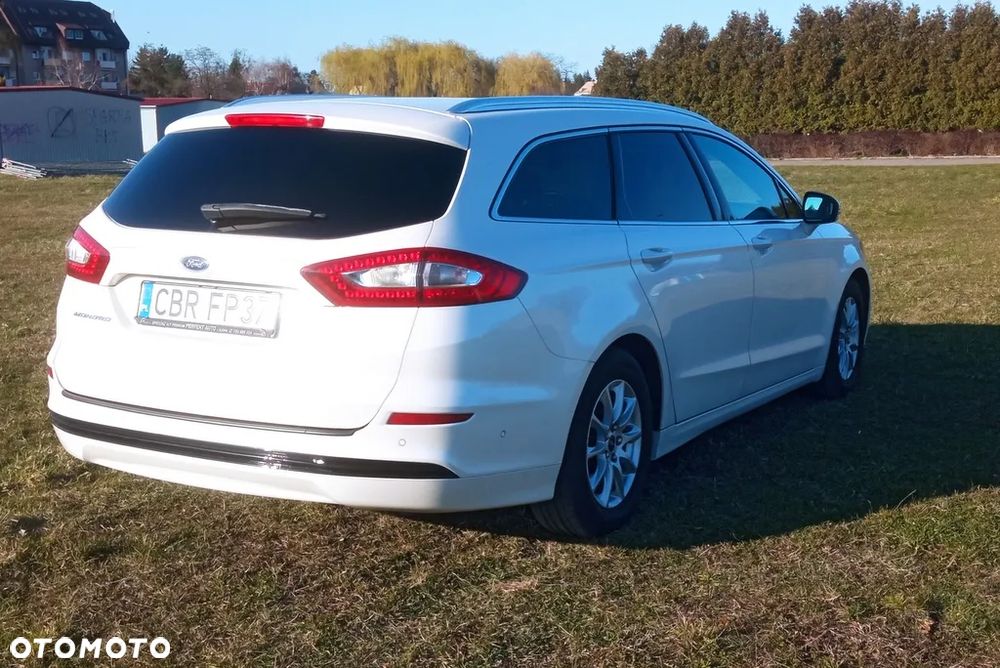 Ford Mondeo 2.0 TDCi STart-Stopp Titanium - 3