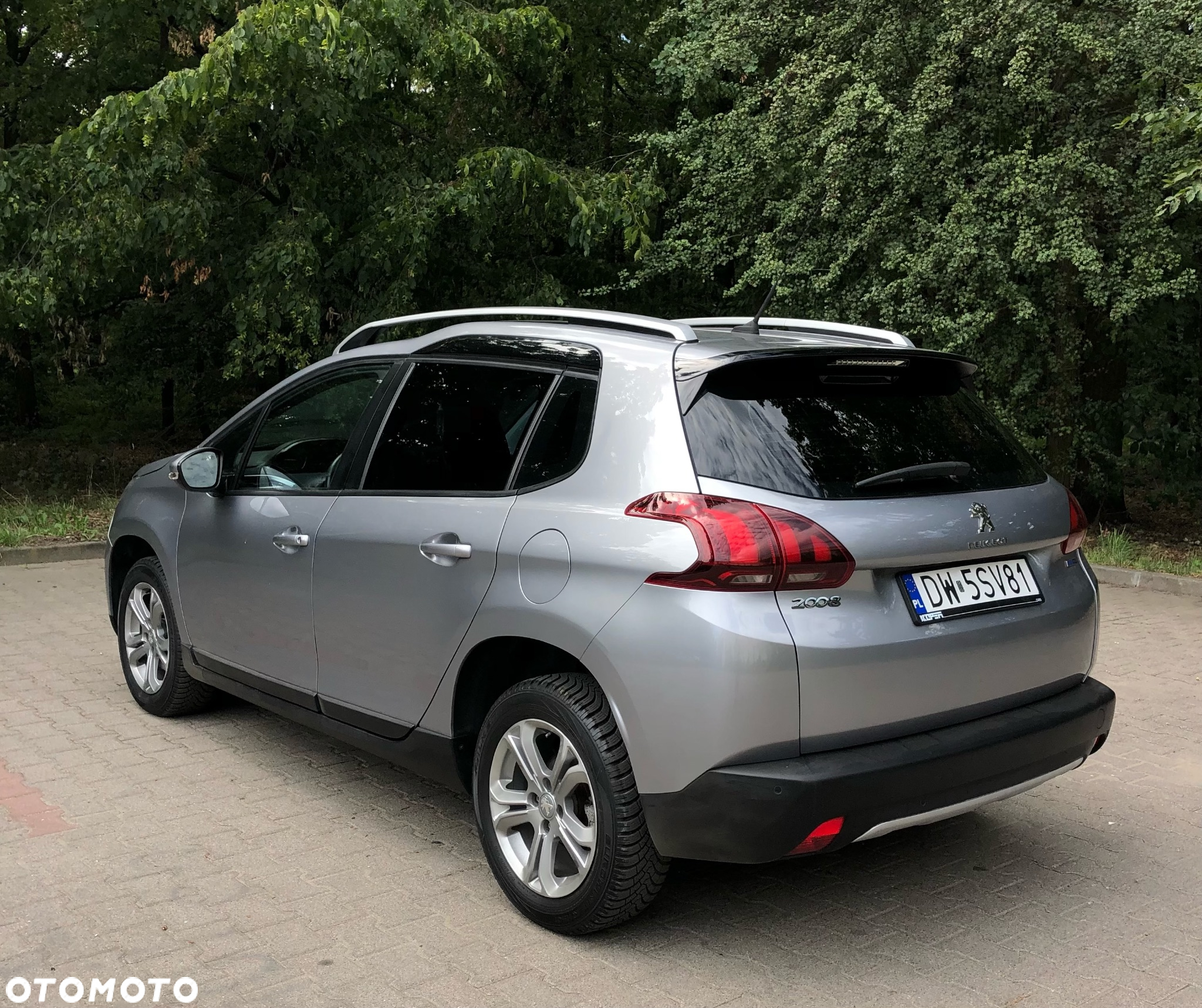 Peugeot 2008 1.2 Pure Tech Active S&S - 6