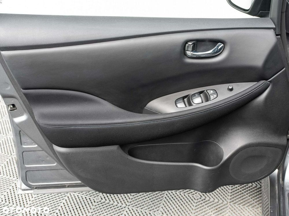 Nissan Leaf 40kWh Acenta - 10