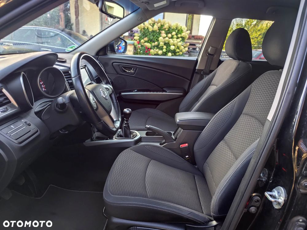SsangYong/KGM Tivoli e-XGi 160 2WD Quartz - 17