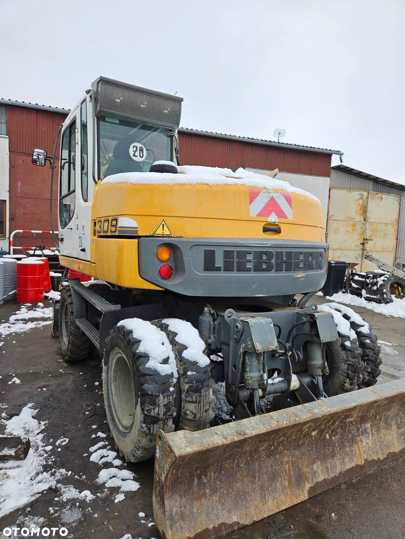 Liebherr A309 - 3