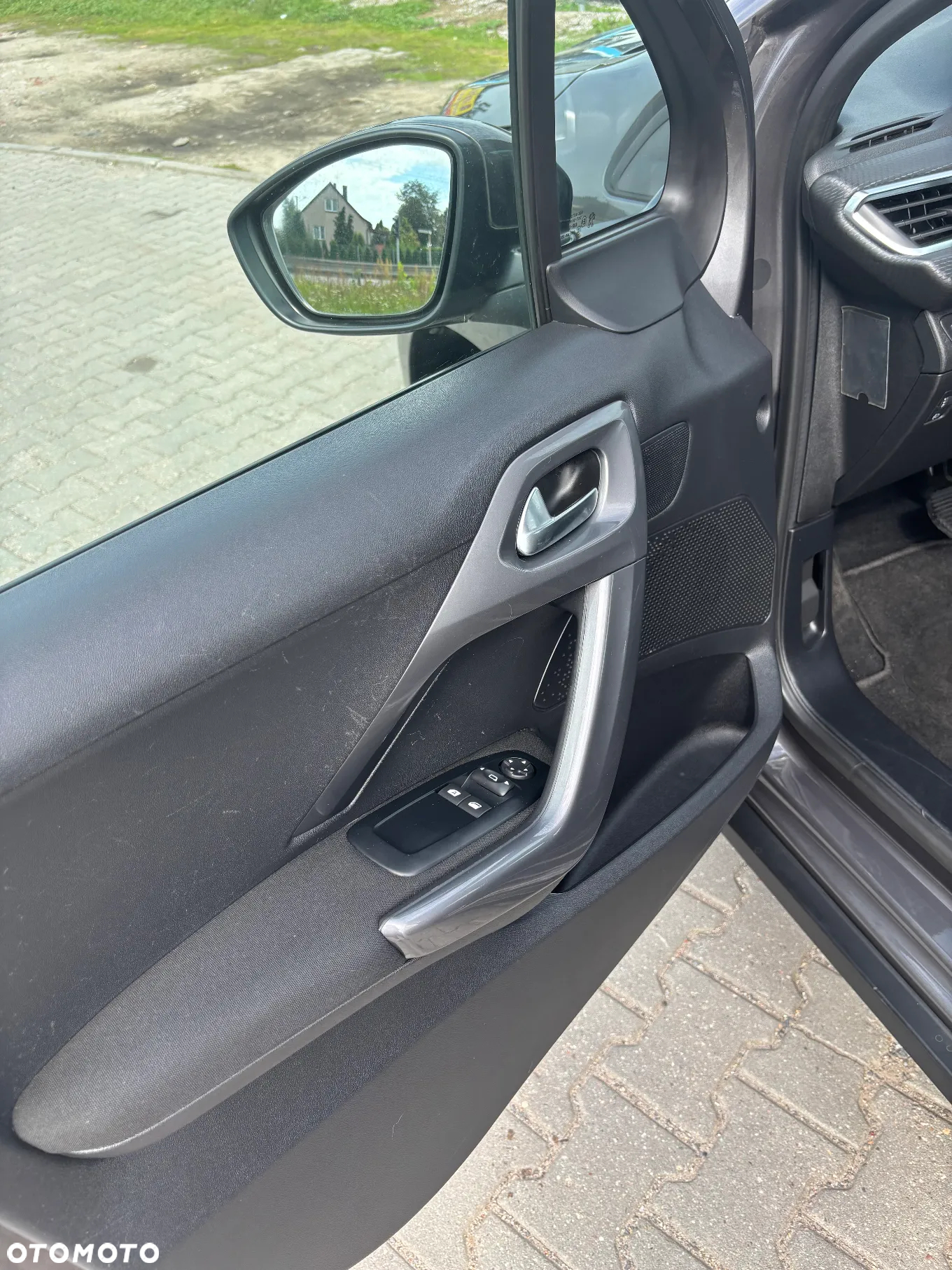 Peugeot 2008 1.2 Pure Tech Active S&S EAT6 - 14
