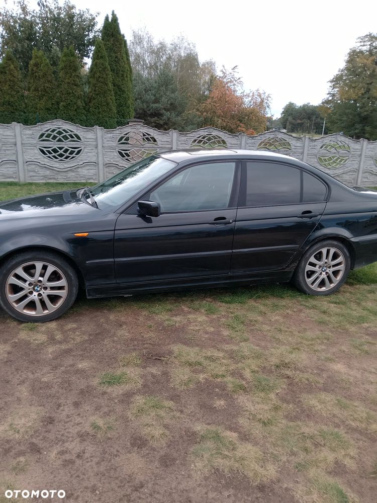 BMW Seria 3 318i - 11
