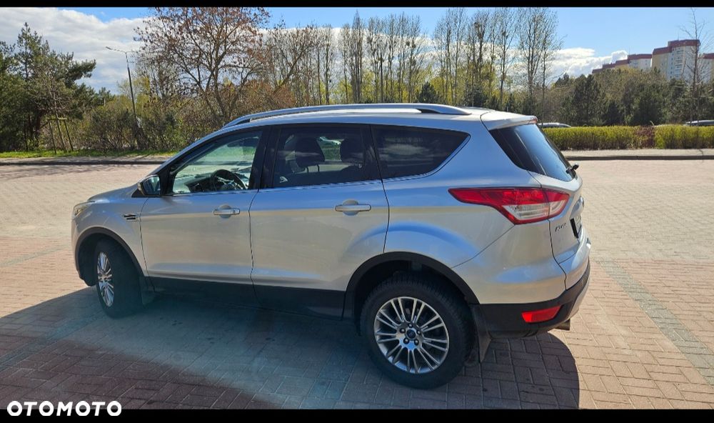 Ford Kuga 1.6 EcoBoost 4WD Titanium - 6