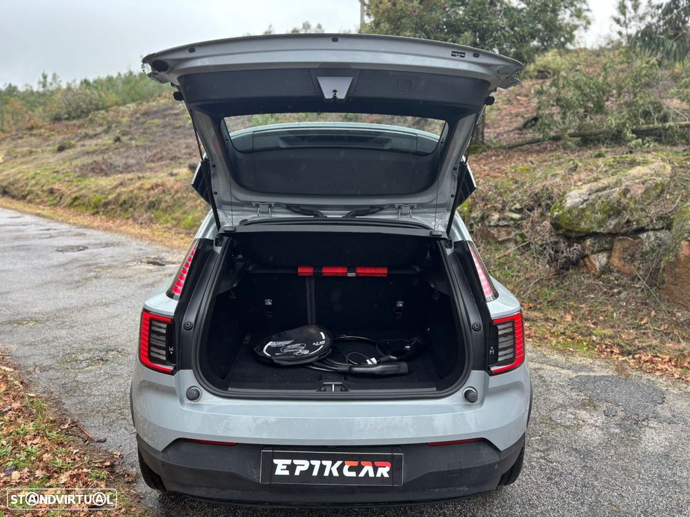 Volvo EX30 69 kWh Single Motor Extended Range Plus - 11