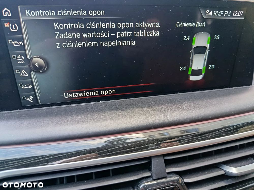 BMW Seria 7 730d xDrive - 24