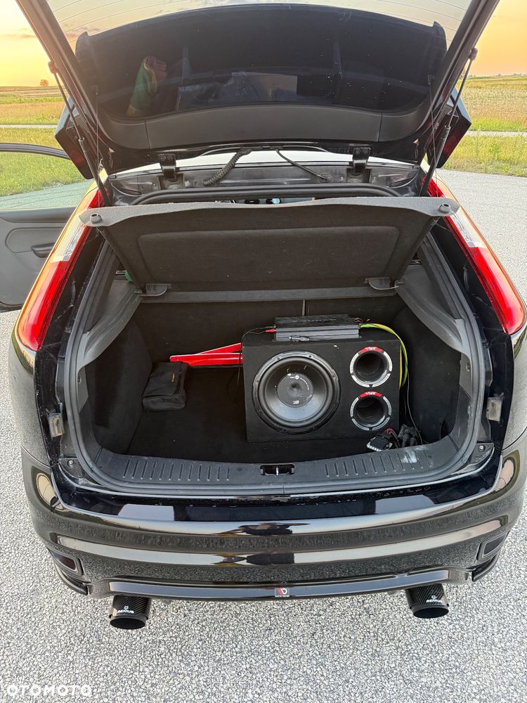 Ford Focus ST - 7