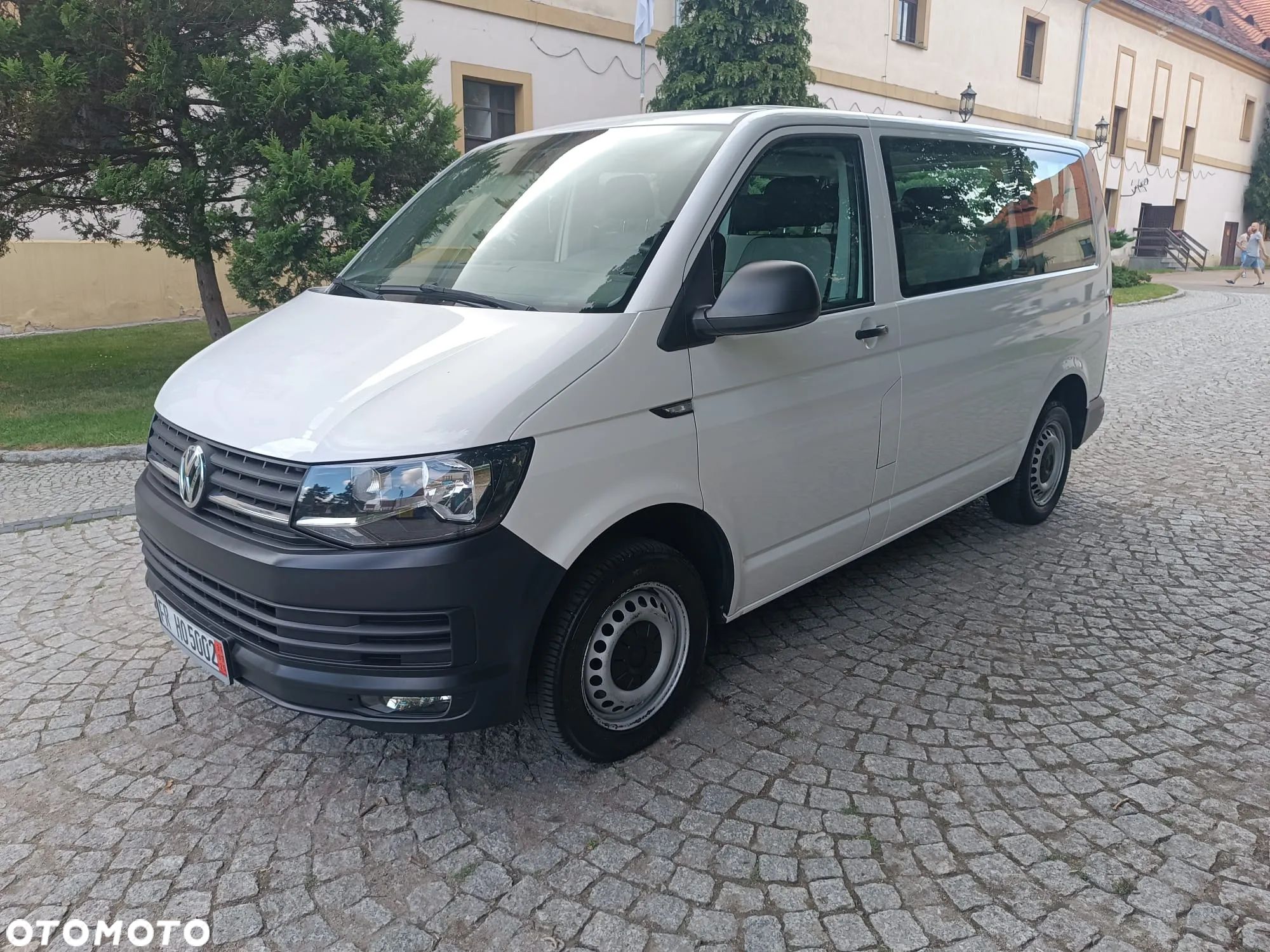 Volkswagen Transporter T6 TDI L1H1 - 1
